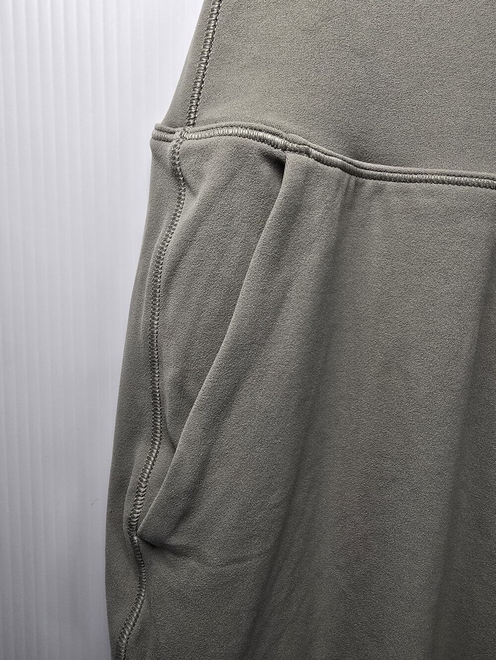 NWT Nike Womens Zenvy Dri-FIT Taupe High Rise Joggers Activewear Sporty Size XS - Picture 4 of 16